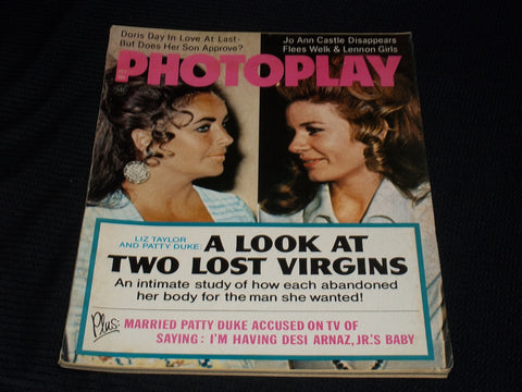 1970 OCTOBER PHOTOPLAY MAGAZINE - LIZ TAYLOR & PATTY DUKE FRONT COVER - E 929