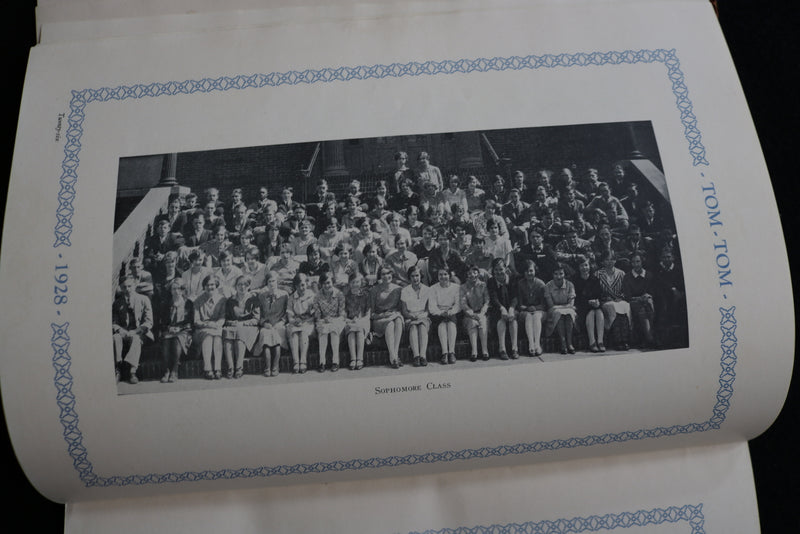 1928 TOM TOM OWEGO FREE ACADEMY YEARBOOK - OWEGO NEW YORK - SOFTCOVER - YB 3473