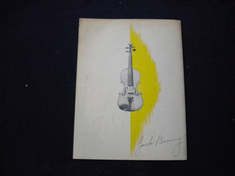 1963 JACK BENNY BOOKLET - GREAT PHOTOS THROUGHOUT HIS CAREER - J 8304