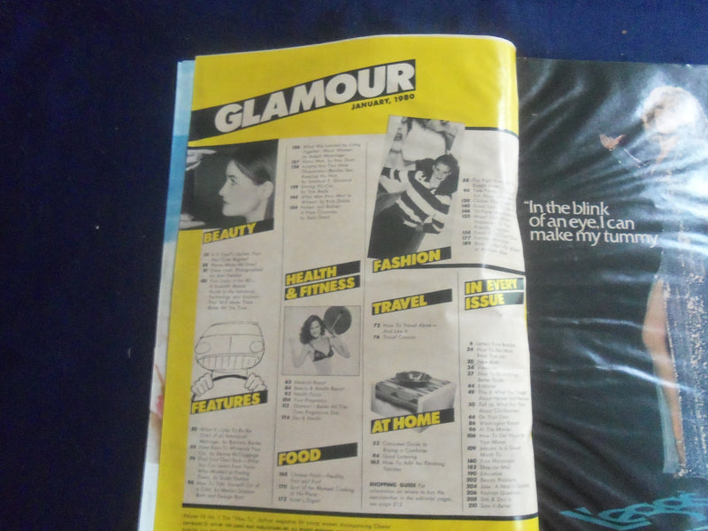 1980 JANUARY GLAMOUR MAGAZINE - KIM ALEXIS COVER - FASHION - B 4165T