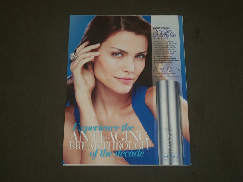 2012 OCTOBER LADIES' HOME JOURNAL MAGAZINE - JULIANNA MARGULIES - B 2298