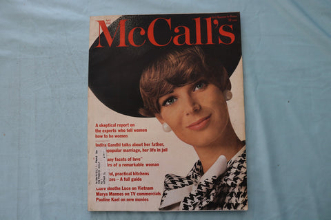 1966 APRIL MCCALL'S MAGAZINE - ANNE AKKA COVER - E 26543