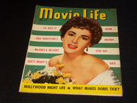 1952 MAY MOVIE LIFE MAGAZINE - ELIZABETH TAYLOR FRONT COVER - E 1372