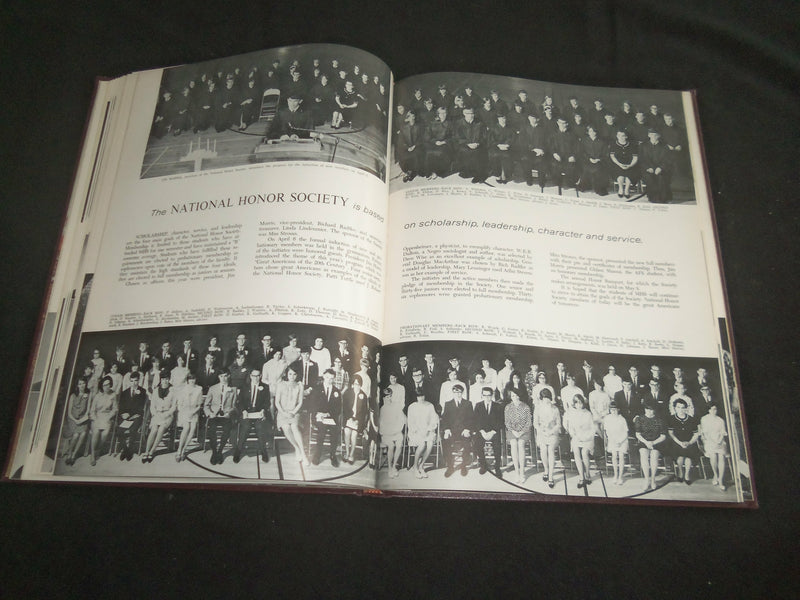 1967 ATODNEM MENDOTA HIGH SCHOOL YEARBOOK - MENDOTA, ILLINOIS - YB 2528