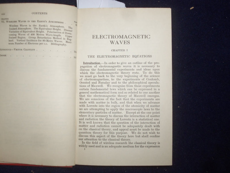 1934 ELECTOMAGNETIC WAVES HARDCOVER BOOK BY F.W.G. WHITE - KD 9124