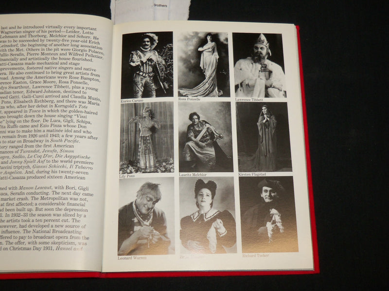 1982 THE METROPOLITAN OPERA A GUIDE HARDCOVER BOOK BY LESLIE CAROLA - KD 6483