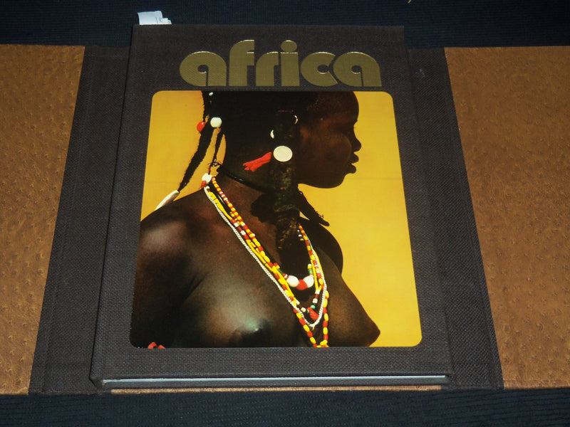 1976 AFRICA BOOK BY DIETER BLUM - - LEOPOLD SEDAR SENGHOR - GISELA BON - #58