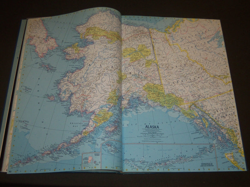 1983 NATIONAL GEOGRAPHIC ATLAS OF THE WORLD - NICE COLOR MAPS - KD 2577