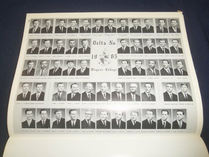 1965 CONTRAST WAGNER COLLEGE YEARBOOK - STATEN ISLAND, NEW YORK - YB 2400