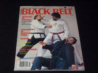 1982 MAY BLACK BELT MAGAZINE - NUNCHUCKS & NIGHTSTICKS FRONT COVER - E 7806