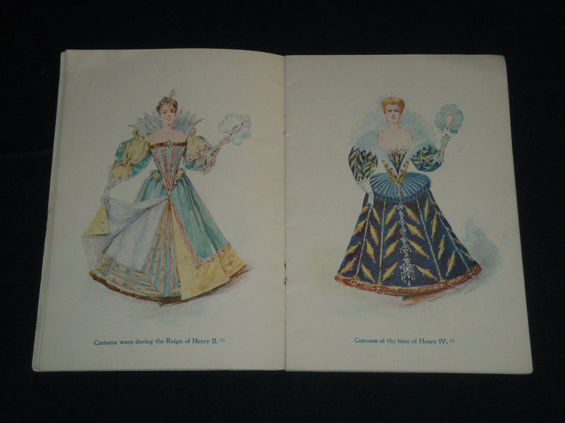 1899 WHAT SHE WORE PICTORIAL HISTORY OF WOMAN'S DRESS BOOK BY E. FELIX - J 4307