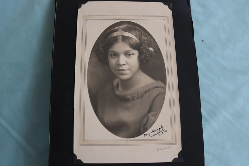 1925-1929 PHOTO ALBUM - LOADED - KD 9621