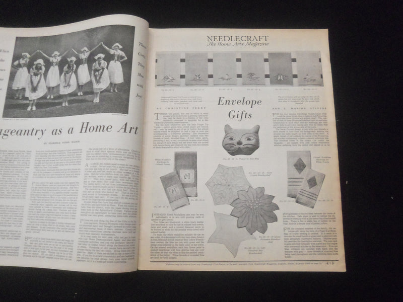 1933 DECEMBER NEEDLECRAFT MAGAZINE - NICE ILLUSTRATED COVER - SP 885V