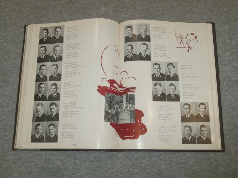 1940-1945 U.S. NAVAL RESERVE MIDSHIPSMEN'S SCHOOL YEARBOOK - NEW YORK - YB 2064