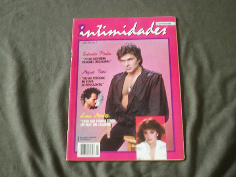 1985 INTIMIDADES (SPANISH) MAGAZINE - SALVADOR PINEDA COVER - B 820