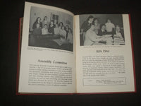 1952 MOORESETOWN FRIENDS' SCHOOL YEARBOOK - MOORESTOWN, NEW JERSEY - YB 2240