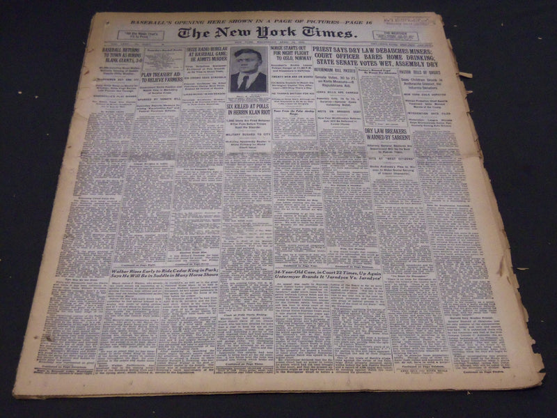 1926 APRIL 14 NEW YORK TIMES - BASEBALL RETURNS AS ROBINS BLANK GIANTS - NT 5050