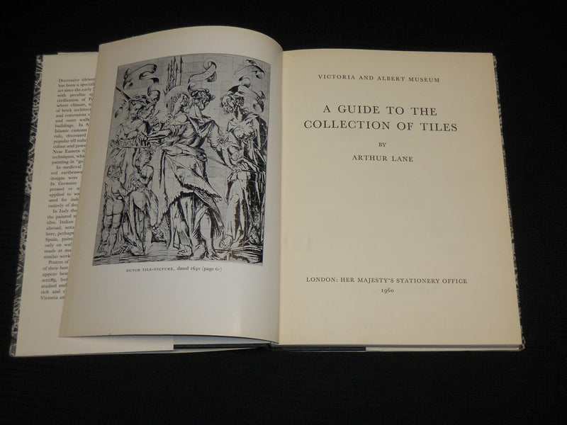 1960 A GUIDE TO THE COLLECTION OF TILES HARDCOVER BOOK BY ARTHUR LANE - KD 7351