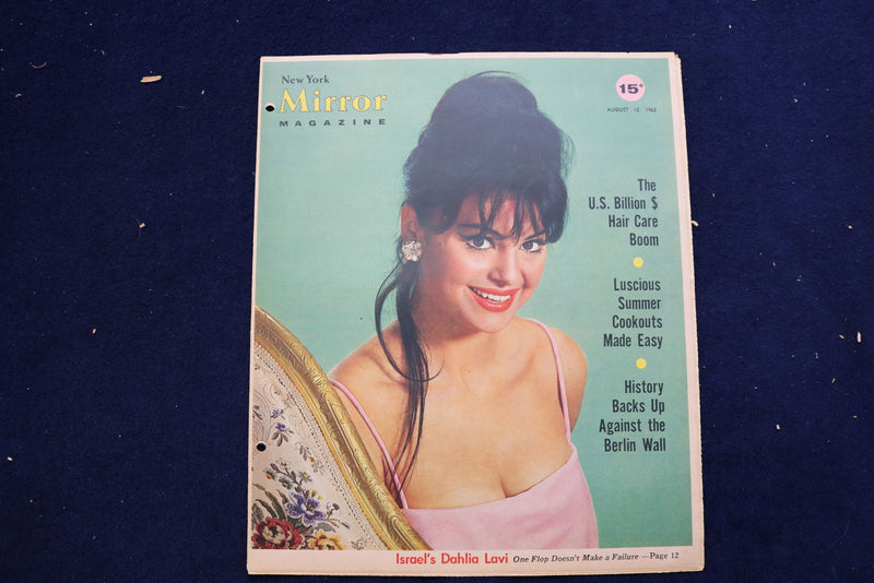 1962 AUGUST 12 NY MIRROR MAGAZINE - DAHLIA LAVI COVER - E 22283