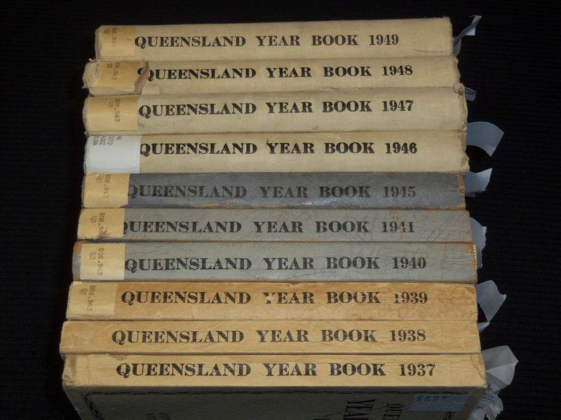 1937-1949 QUEENSLAND YEAR BOOK LOT OF 10 - GOV. STATISTICIAN BRISBANE - KD 2185