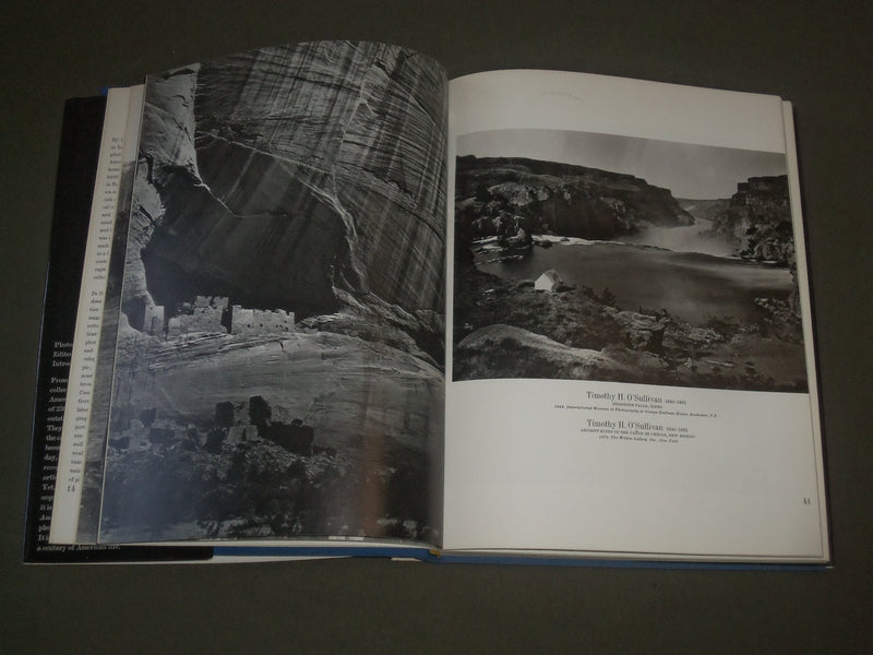 1974 PHOTOGRAPHY IN AMERICA HARDCOVER BOOK EDITED BY ROBERT DOTY - I 1386
