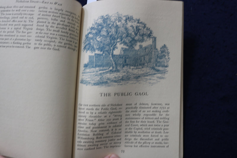 1957 COLONIAL WILLIAMSBURG OFFICIAL GUIDEBOOK & MAP - SOFTCOVER BOOK - K 1396