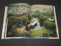 1981 THE CHATEAUX DE LALOIRE BY JANINE ET PIERRE SOISSON HARDCOVER BOOK - I 1612
