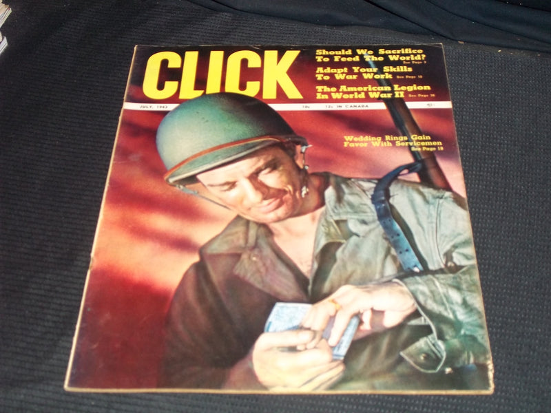 1943 JULY CLICK MAGAZINE - SERVICEMEN WEDDING RINGS FRONT COVER - E 20076