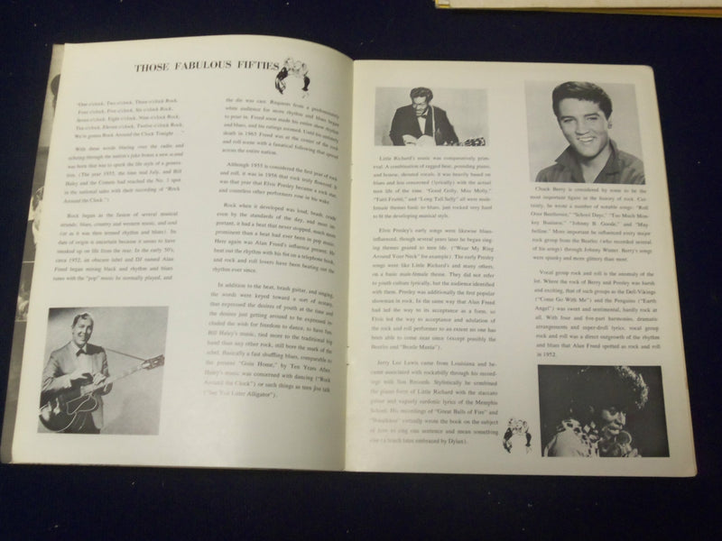 1970'S GREASE SOUVENIR SHOW PROGRAM - J 5007