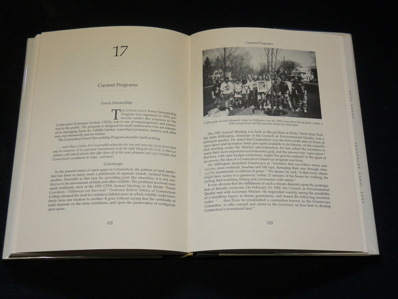 1995 CONNECTICUT WOODLANDS HARDCOVER BOOK BY GEORGE MCLEAN MILNE - KD 6022