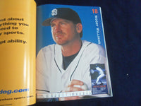2000 SAN DIEGO PADRES YEARBOOK - ST 7118