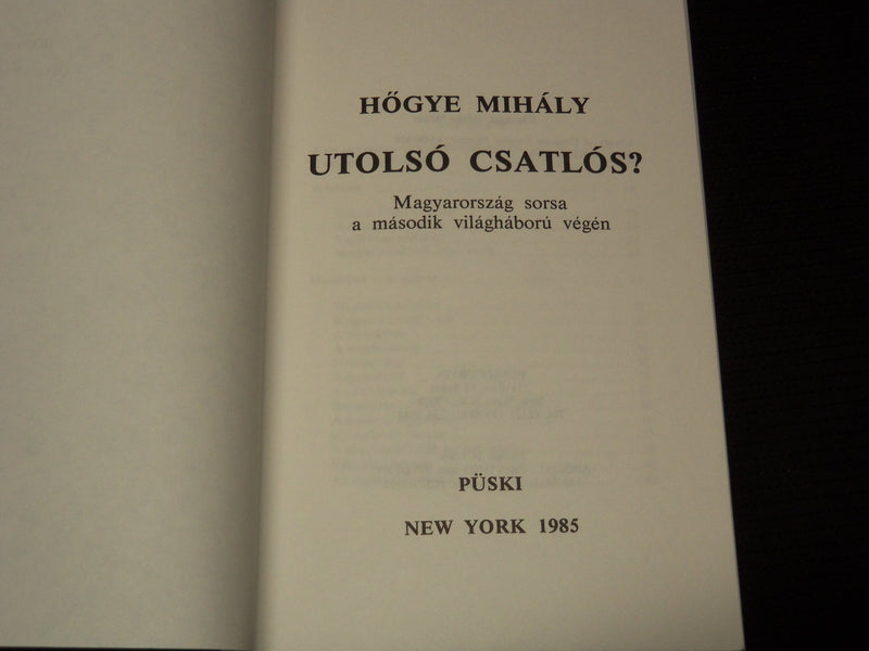 1981-1985 HUNGARIAN LITERATURE BOOKS LOT OF 5 - SOFTCOVER - O 2596J