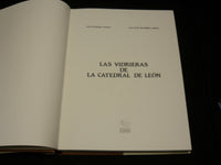 1982 LAS VIDRIERAS DE LA CATEDRAL DE LEON HARDCOVER BOOK - R 604G
