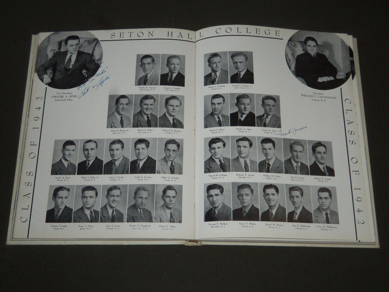 1941 WHITE & BLUE SETON HALL COLLEGE YEARBOOK- SOUTH ORANGE NEW JERSEY - YB 1076