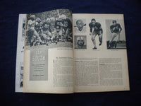 1952 FOOTBALL YEARBOOK MAGAZINE - BOB MATHIAS, STANFORD - B 439O