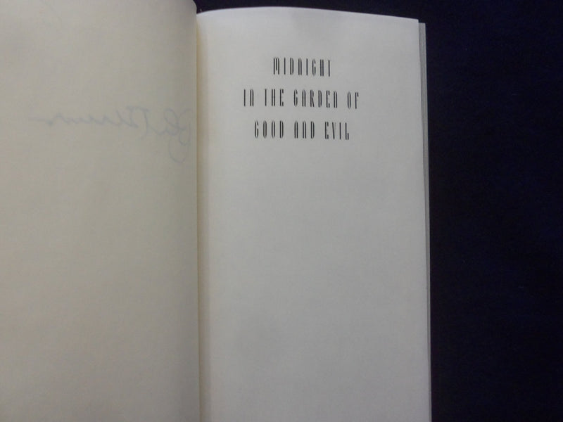 1994 MIDNIGHT IN THE GARDEN HARDCOVER BOOK - JOHN BERENDT - AUTOGRAPHED- KD 8922