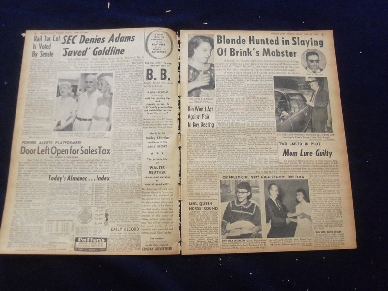 1958 JUNE 20 BOSTON RECORD AMERICAN NEWSPAPER-HUNT BLONDE BRINK SLAYING-NP 6266