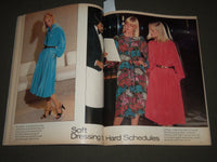 1977 JANUARY/FEBRUARY VOGUE PATTERNS MAGAZINE - FASHION - SP 5802