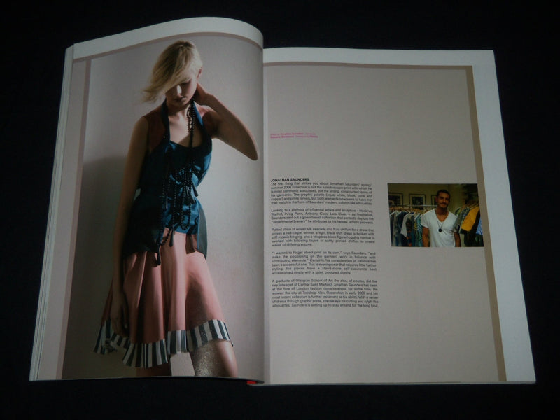 2006 TANK MAGAZINE VOLUME 4 NO. 4 - UTOPIUM - METACOMMENTARY - FASHION - RC 581