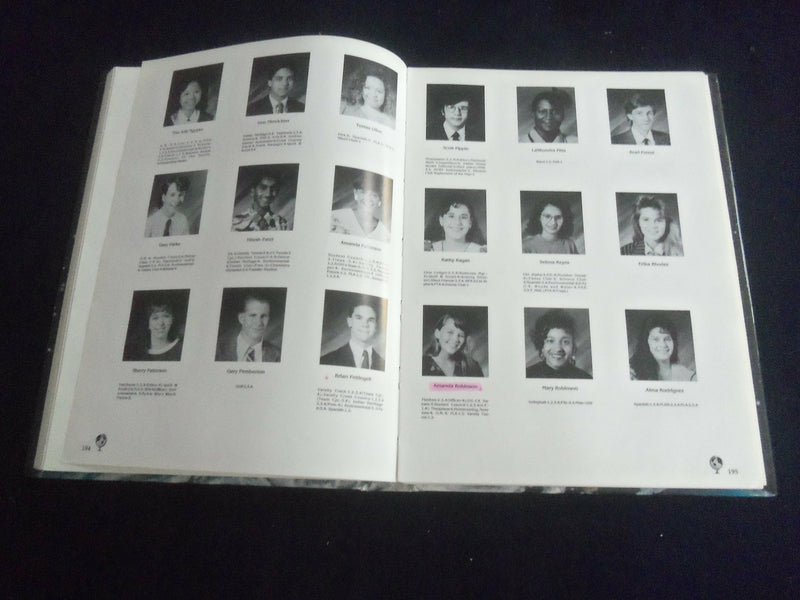 1992 LION GREENVILLE HIGH SCHOOL YEARBOOK - GREENVILLE, TEXAS - YB 2823