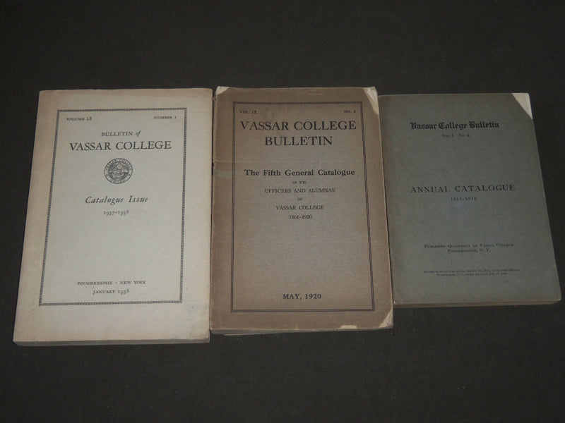 1911-1938 VASSAR COLLEGE BULLETIN CATALOGUES LOT OF 3 - POUGHKEEPSIE NY - O 3010