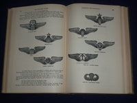1942 THE OFFICERS' GUIDE - 8TH EDITION - NICE FOLD-OUTS - KD 1486