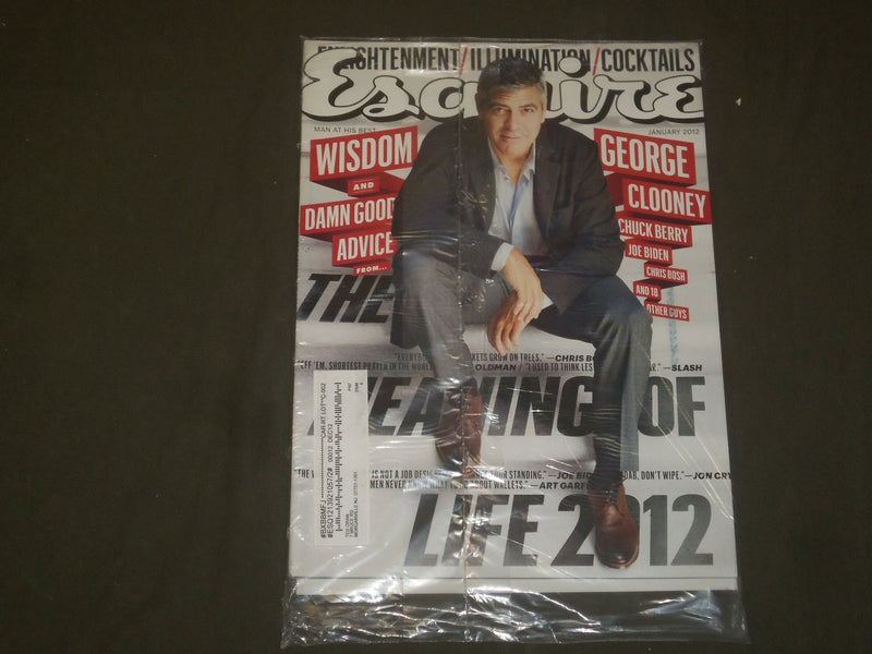 2012 JANUARY ESQUIRE MAGAZINE - GEORGE CLOONEY COVER - B 1977