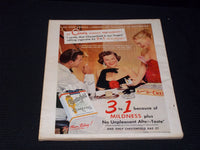 1952 FEBRUARY TRUE STORY MAGAZINE - NICE FASHION FRONT COVER - E 15090