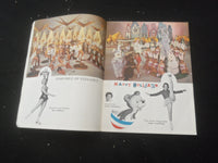 1961 SHIPSTADS & JOHNSON ICE FOLLIES SOUVENIR PROGRAM - SILVER JUBILEE - B 1140V