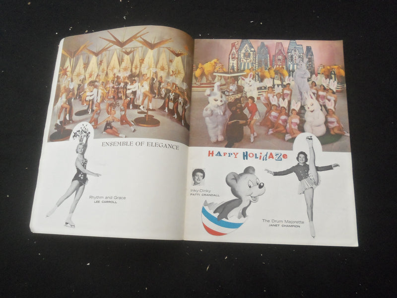1961 SHIPSTADS & JOHNSON ICE FOLLIES SOUVENIR PROGRAM - SILVER JUBILEE - B 1140V