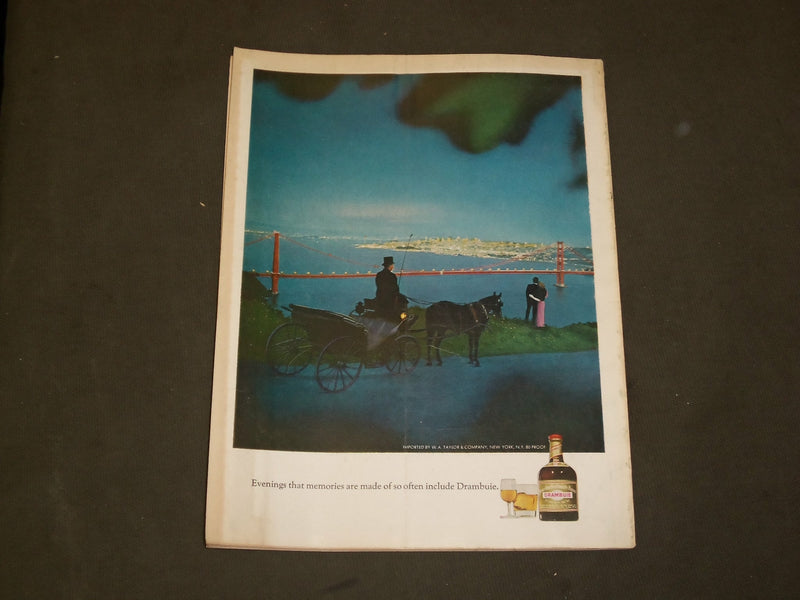 1971 APRIL TOWN & COUNTRY MAGAZINE - MRS. JOHN ROTHSCHILD - B 5039