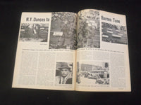 1962 MAY CAR AND DRIVER MAGAZINE - KELLY-CORVETTE - J 7822