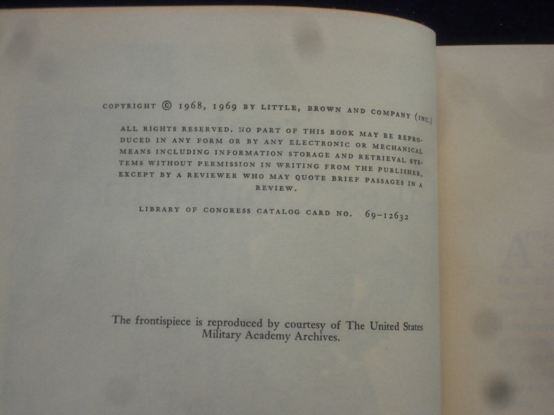 1969 GRANT TAKES COMMAND HARDCOVER BOOK BY BRUCE CATTON - KD 8263