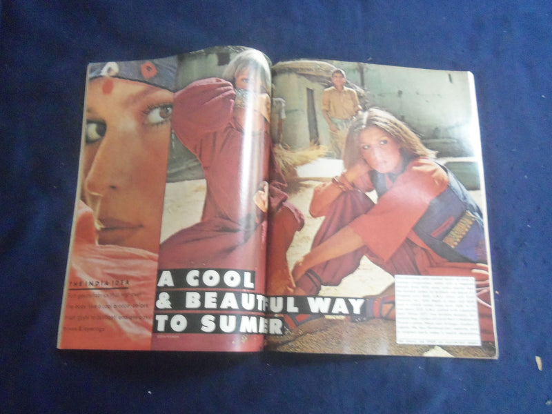 1976 JANUARY MADEMOISELLE MAGAZINE - EMILY WATSON COVER - B 4165C